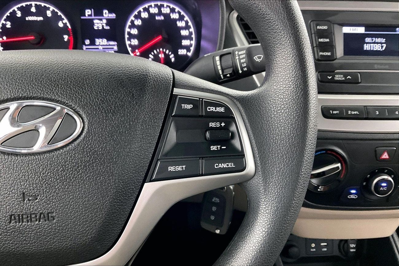 هيونداي أكسنت Smart / GL | عرض العيد الحصري | خالية من أضرار الفيضانات