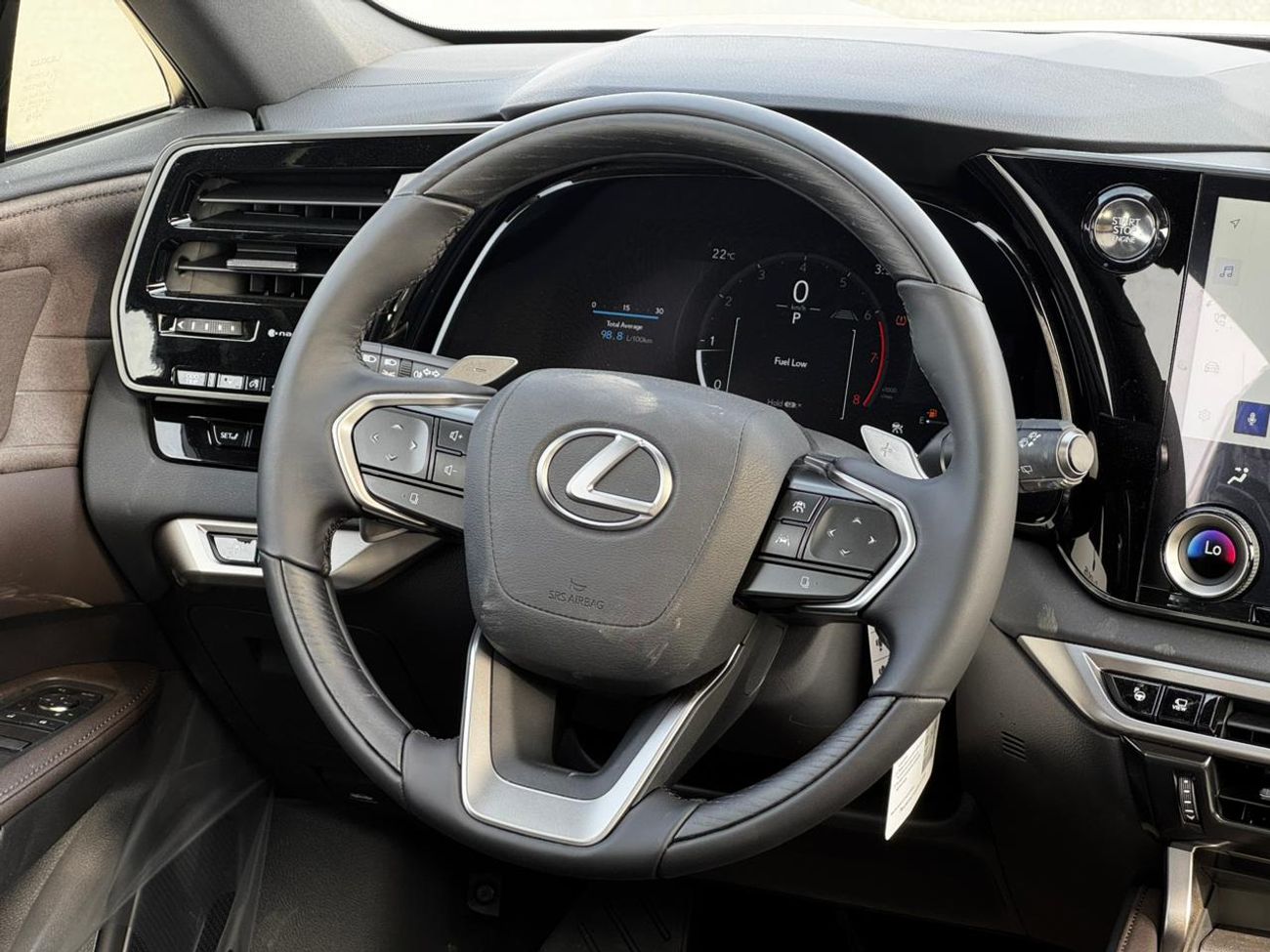 لكزس RC 350 The 2026 Lexus RX350 Signet (GCC/UAE Spec) is a luxury AWD SUV