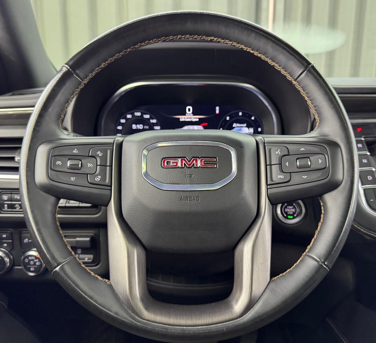 GMC Yukon 2024 GMC Yukon AT4, GMC Warranty, 10 Years Engine Warranty, Just Been Serviced, 8 Seater, GCC