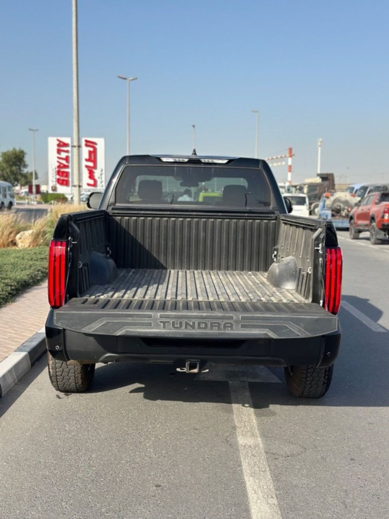 تويوتا تاندرا CREWMAX SR5 4WD