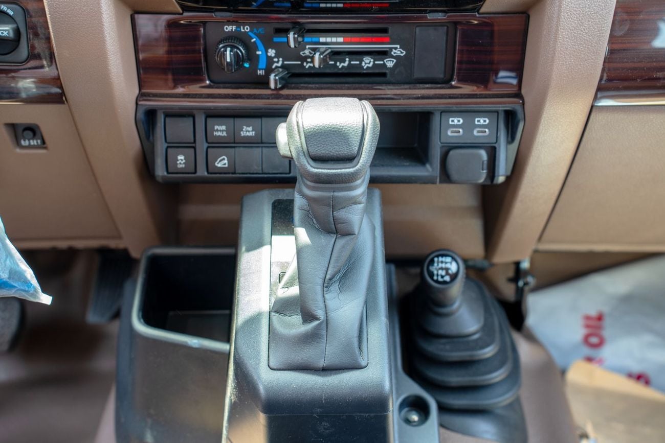 تويوتا لاند كروزر بيك آب Toyota Land Cruiser LC79  2025 2.8L Diesel Pick UP Double Cab  4WD