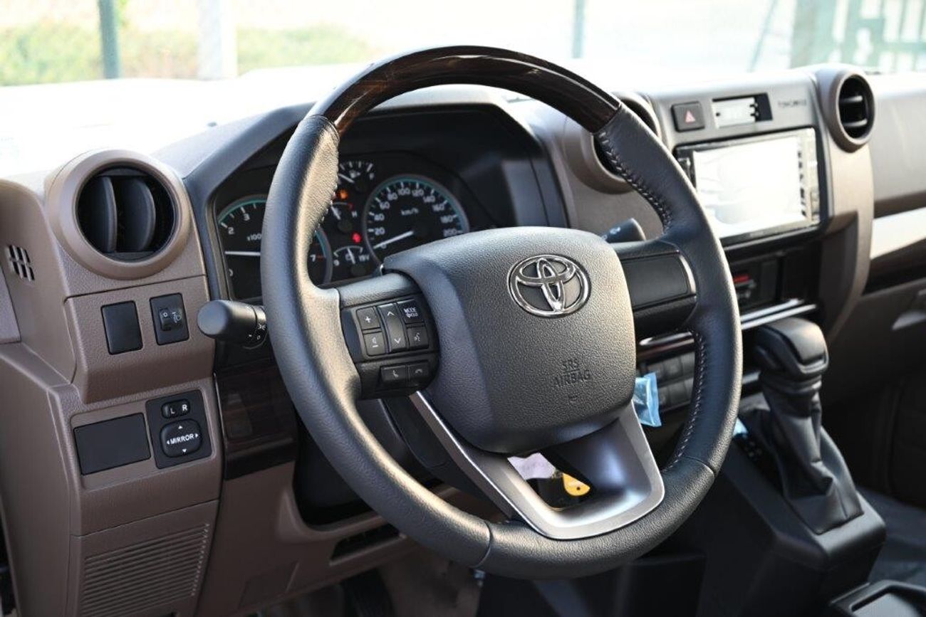 Toyota Land Cruiser Pick Up 79 Single Cab DX V6 4.0L Petrol Automatic