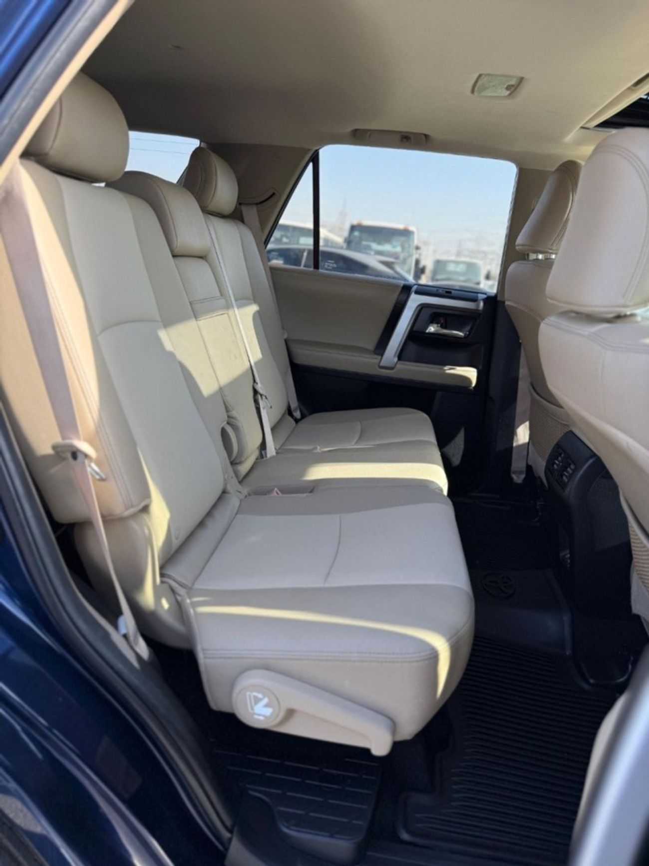 Toyota 4Runner SR5 premium upgrade version