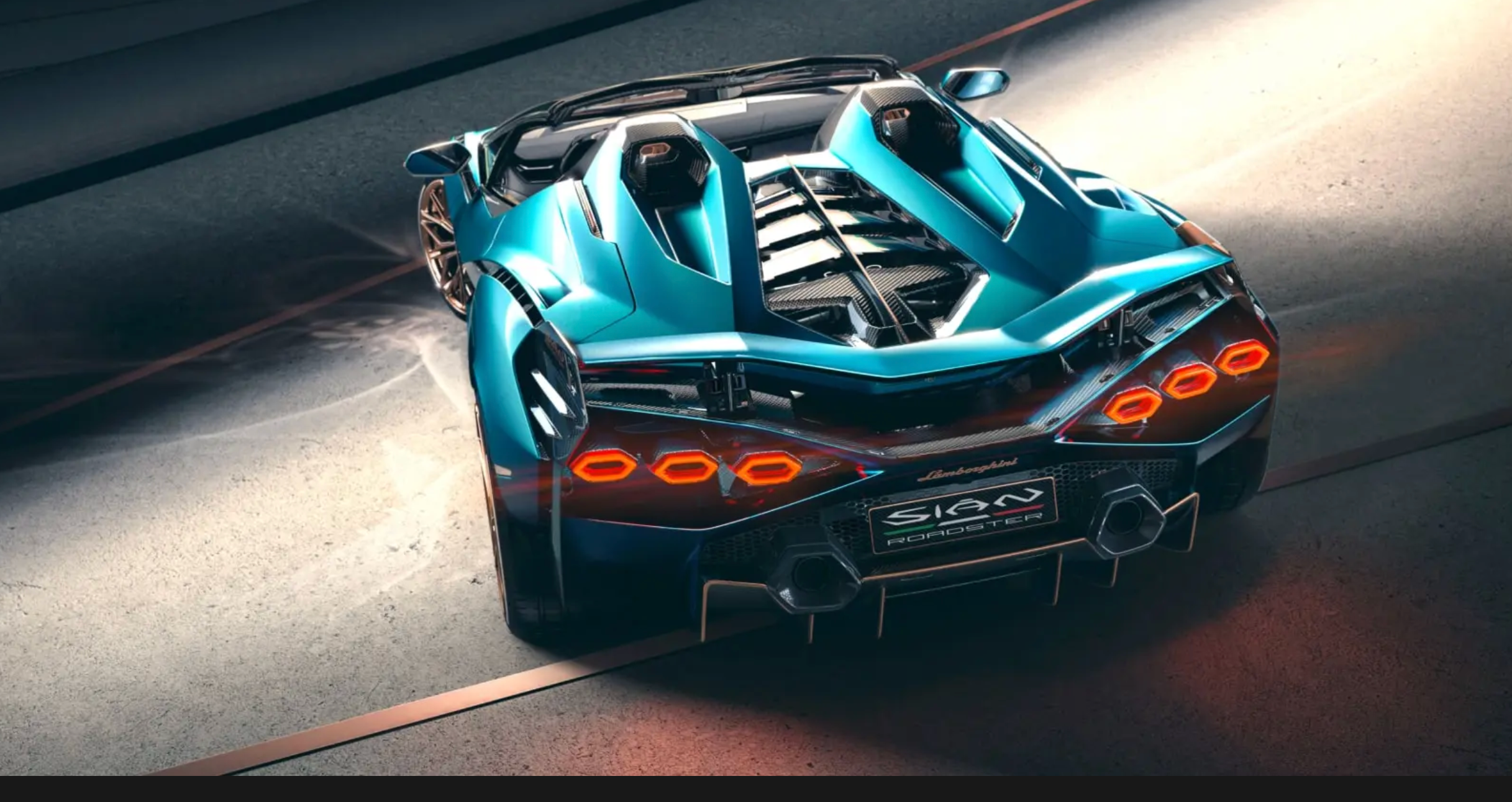 Lamborghini Sian Roadster exterior - Rear Top View