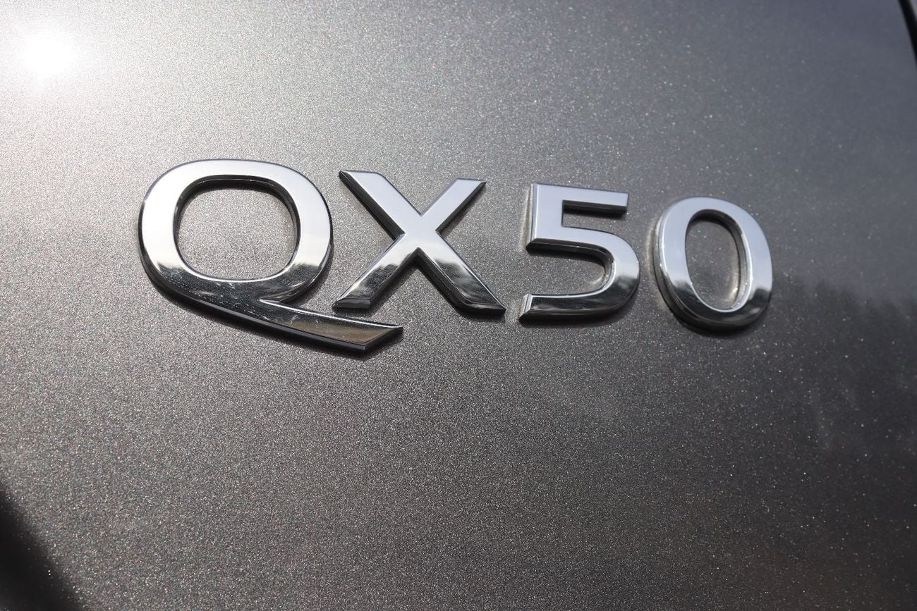 Infiniti Q50 Luxe 3.0L Infiniti Q50 - 2022 - GCC - Full Option - Accident-Free - 6 (V) - 3.0L - Excellent Conditi