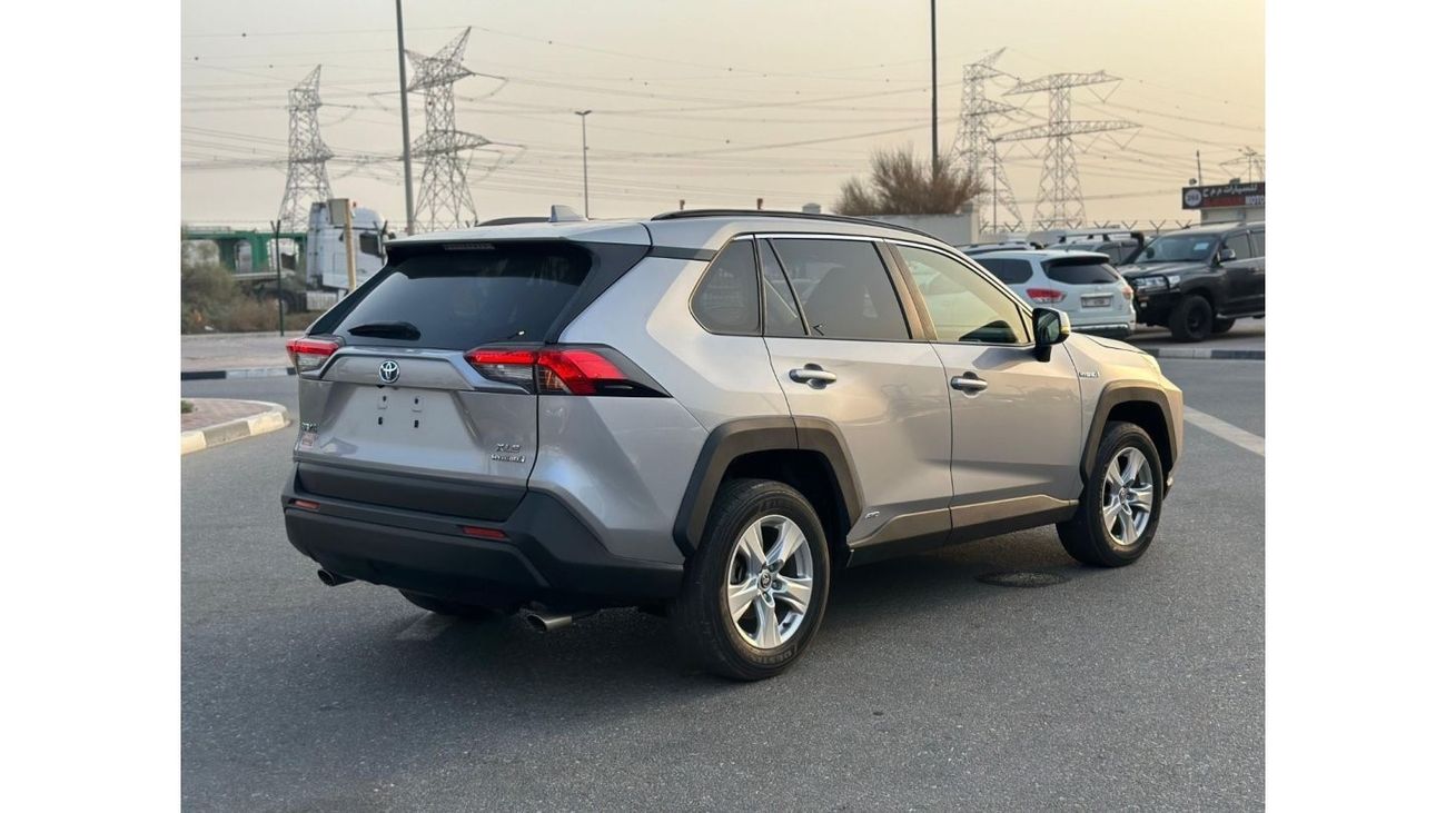 Toyota RAV4 Hybrid Toyota Rav4 2021 XLE
