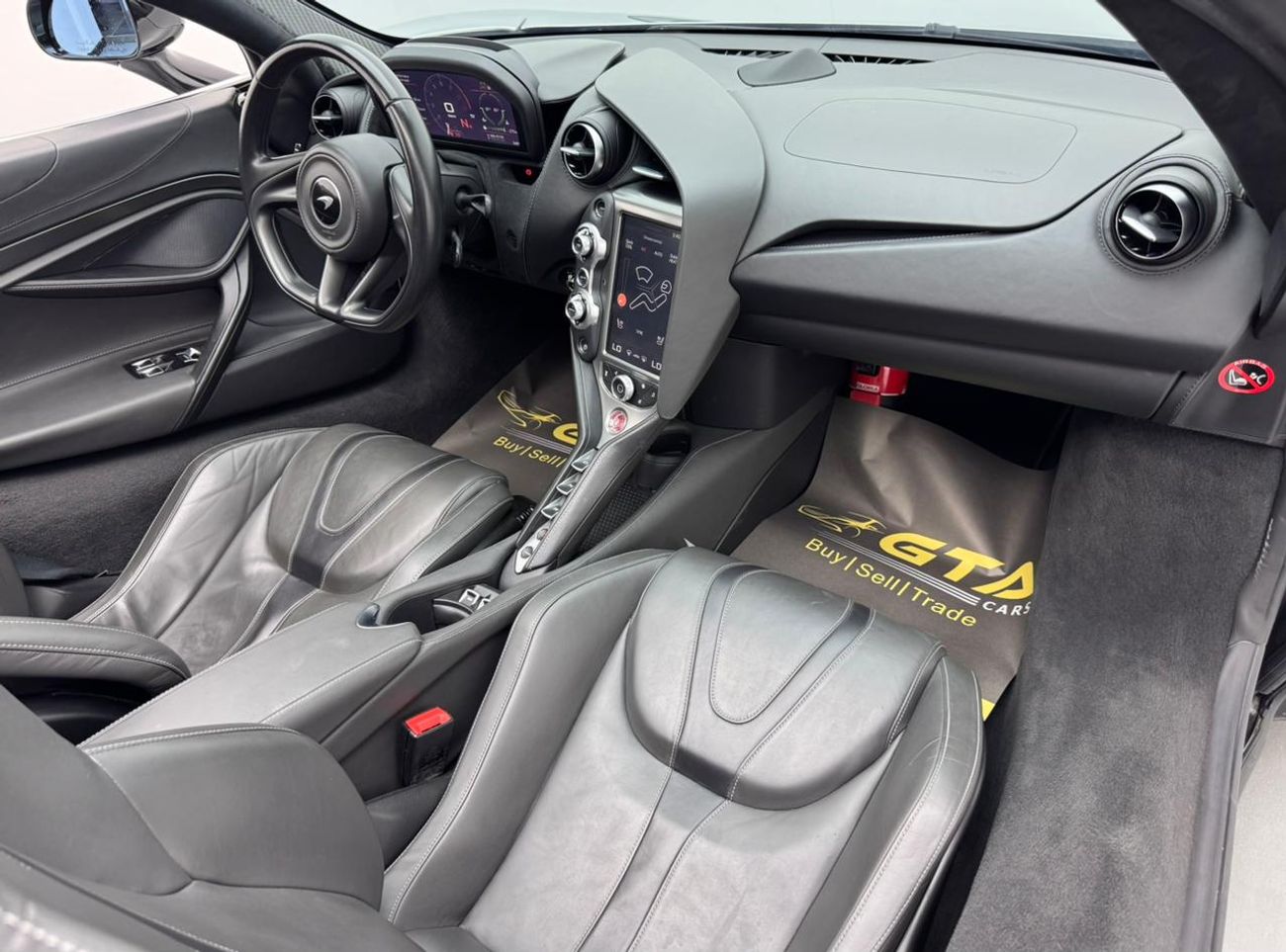 مكلارين 720S 2022 McLaren 720S Spider, Full Service History, Excellent Condition, GCC