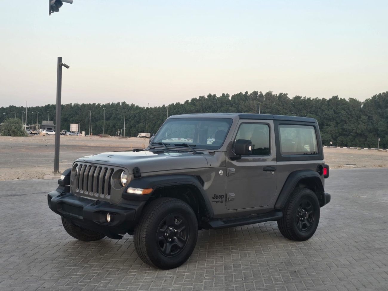 Jeep Wrangler Sport 3.6L A/T (5 Seater) MODEL 2021 GCC CAR PERFECT CONDITION INSIDE AND OUTSIDE FULL OPTION