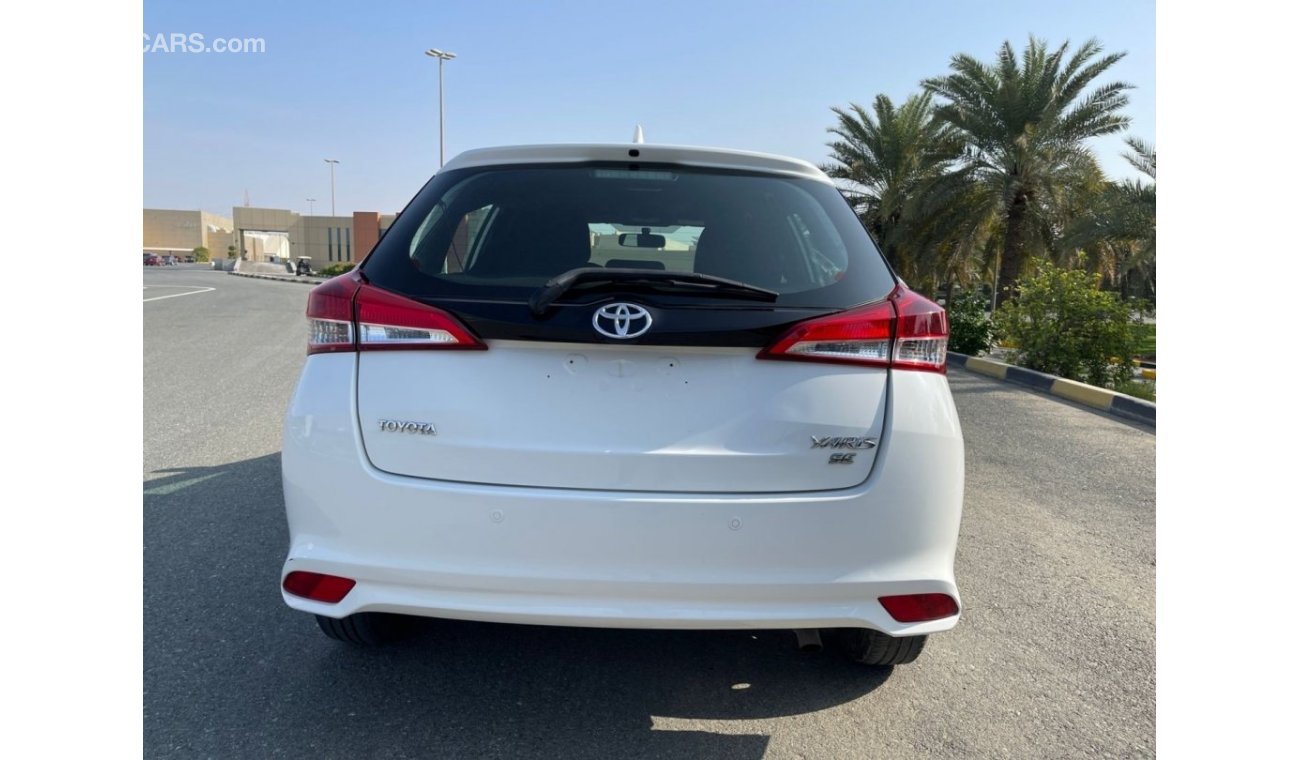Toyota Yaris Nissan yaris 2019 GCC excellent car
