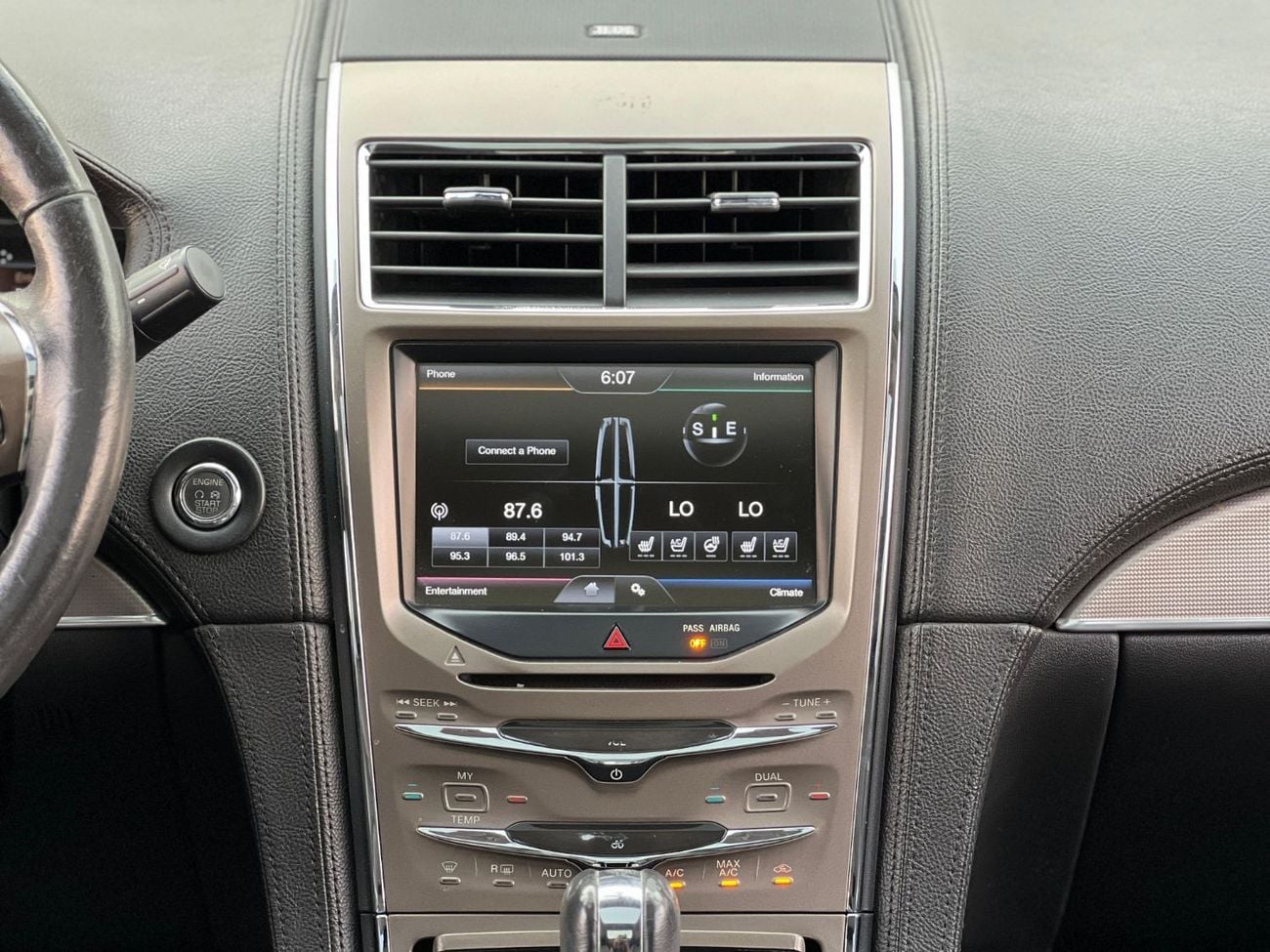 Lincoln MKX Luxury LINCOLN MKX 2015 GCC PERFECT CONDITION // FULL OPITION