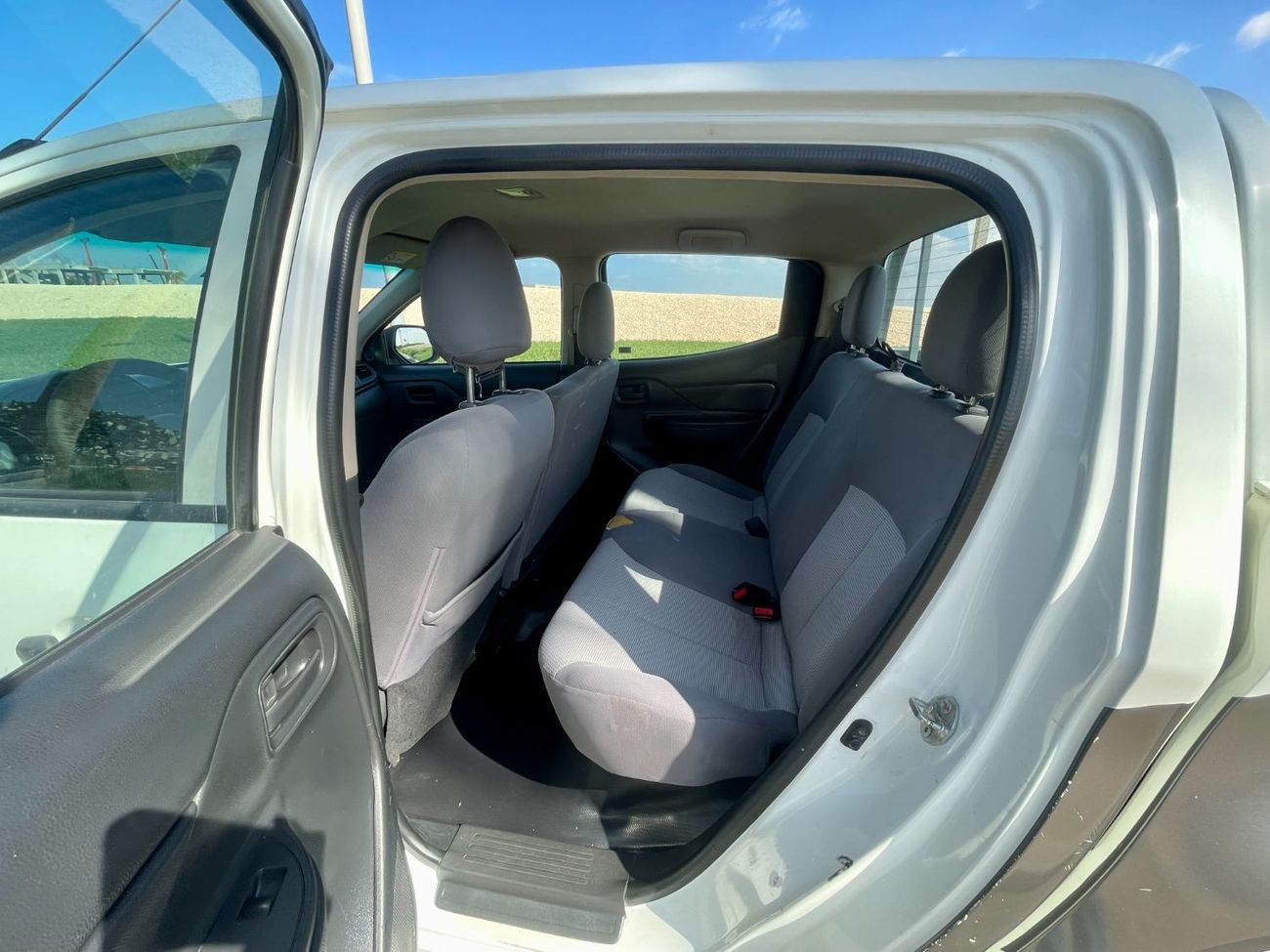 Mitsubishi L200 GL 2.4L (128 HP) Double Cab Utility