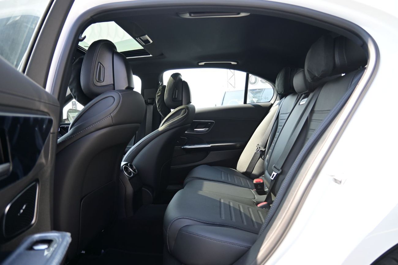 Mercedes-Benz C 200 L Mercedes-Benz C200L Full 1.5L, Petrol AT, Model 2025 Color White