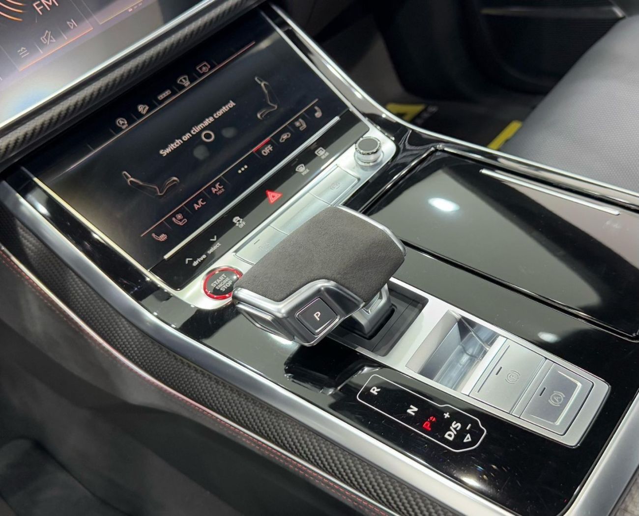 أودي RSQ8 2021 Audi RSQ8, Nov 2025 Agency Warranty + Service Package, Full Service History, GCC