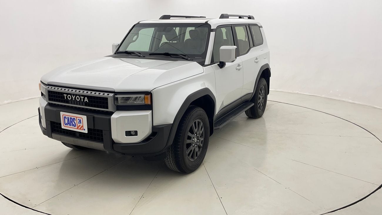 تويوتا لاند كروزر GXR 2.4 | بدون دفعة مقدمة | اختبار القيادة في المنزل
