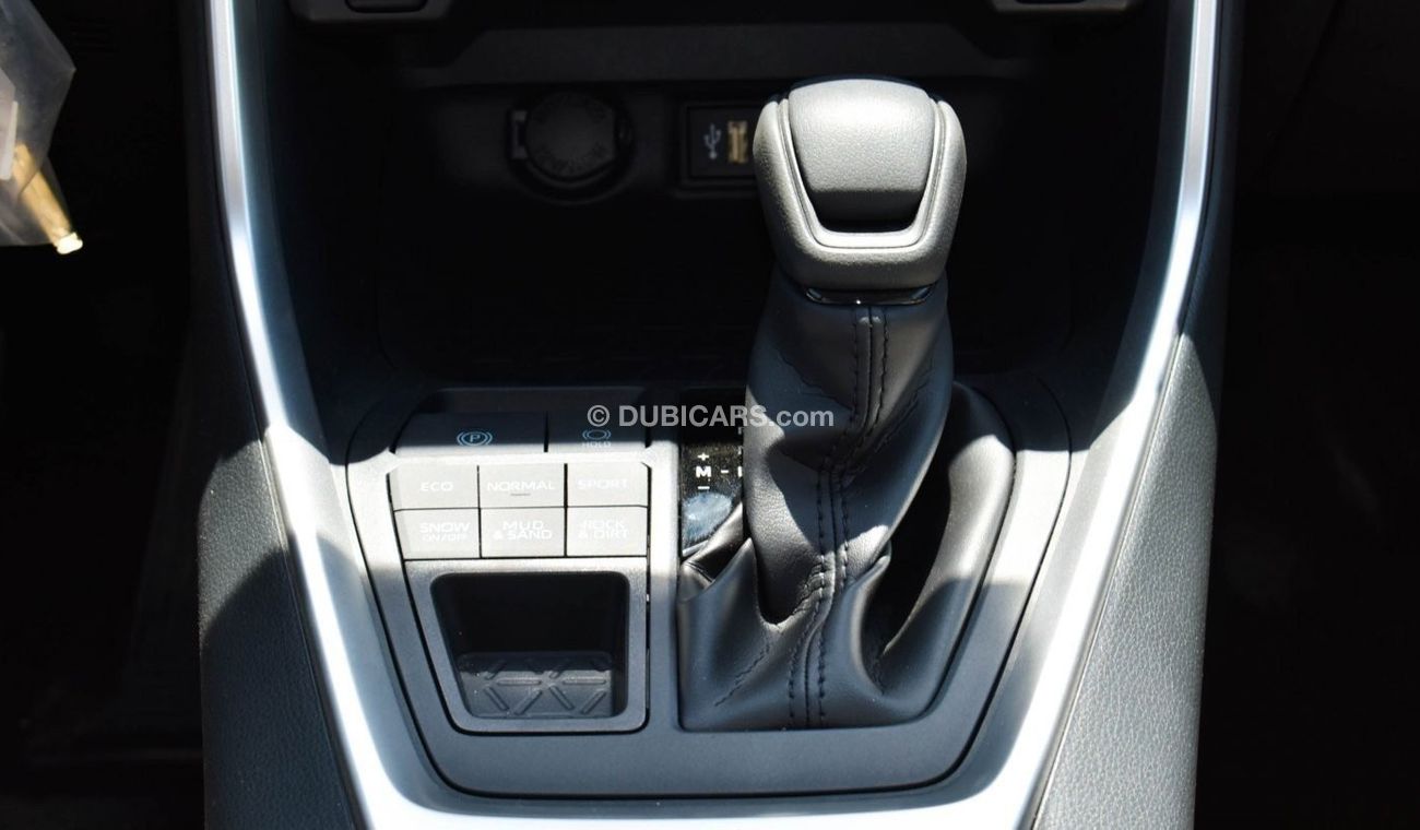 Toyota RAV4 2.0L petrol AWD A/T White color