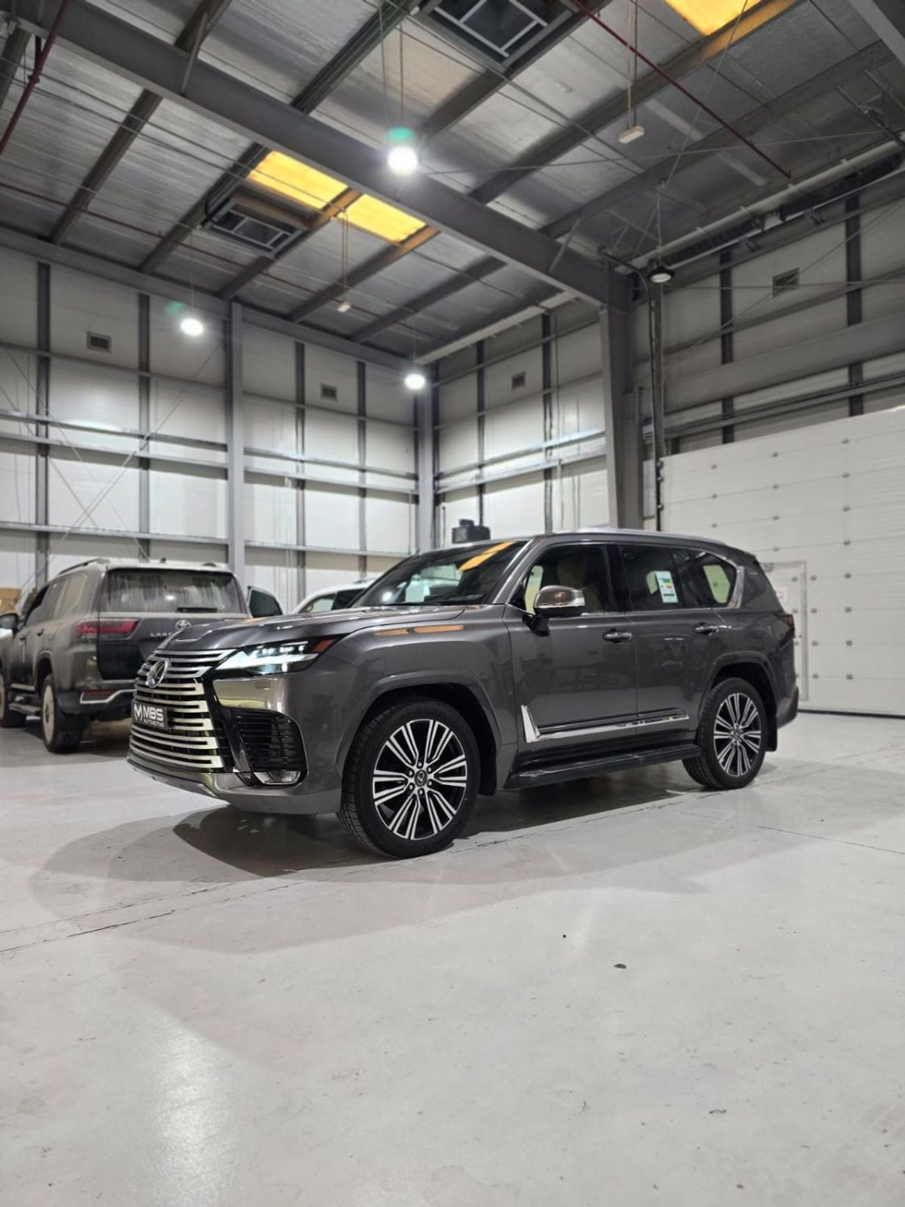 لكزس LX 600 3.5L SIGNATURE FULL OPTION WITH MBS AUTOBIPGRAPHY VIP MASSAGE SEAT