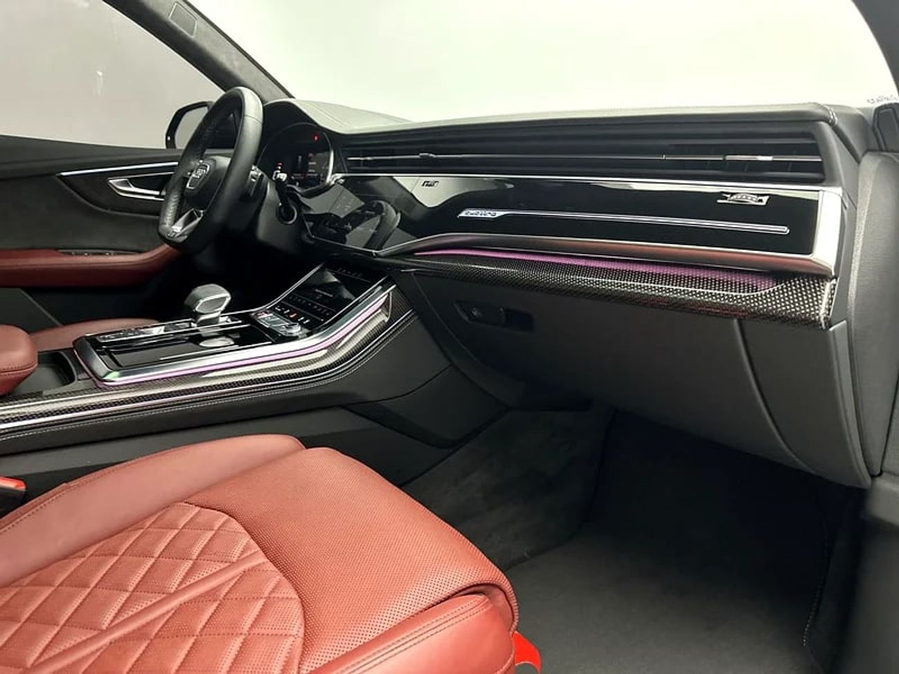 Audi SQ8 TFSI quattro 507hp (Ref# 033063)