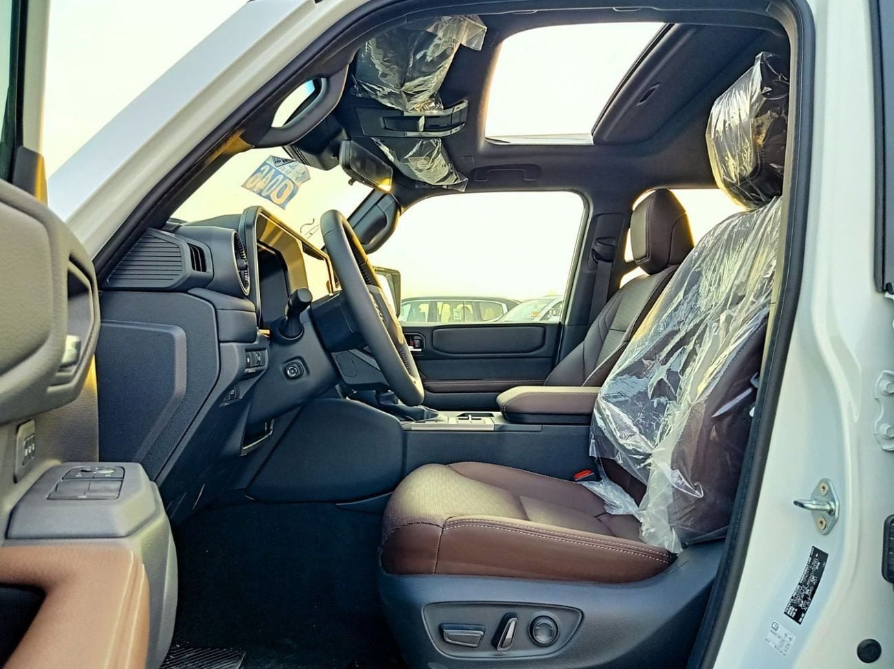 تويوتا برادو Toyota Land Cruseir Prado  2.8L  Diesel  Turbo 4*4 Full Option  7 Seats White Color 2026 Model