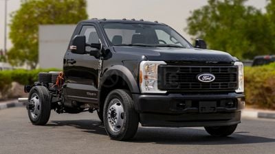 فورد F 550 (LHD) FORD F-550 6.7D AT MY2025 – BLACK: 10-SPEED AUTO, DUAL FUEL TANKS, HEAVY-DUTY SUSPENSION