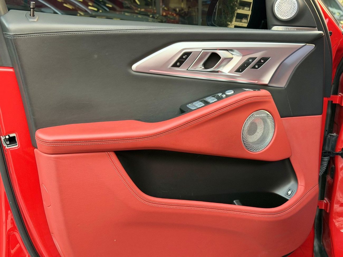 بي أم دبليو XM