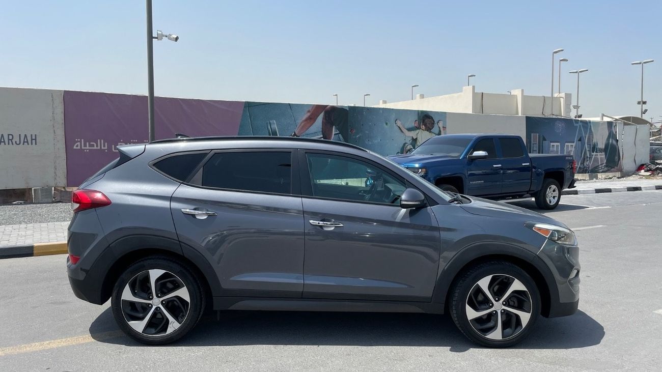 Hyundai Tucson Basic Panorama 1.6L FuLL,