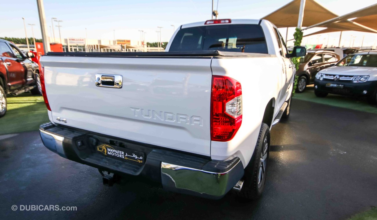 Toyota Tundra 5.7L V8 4X4 Limited