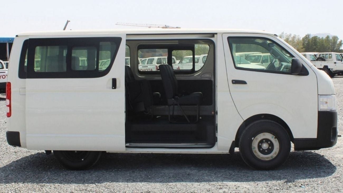 Toyota Hiace GL TOYOTA HIACE 2.5L BUS 15-SEATS A/C