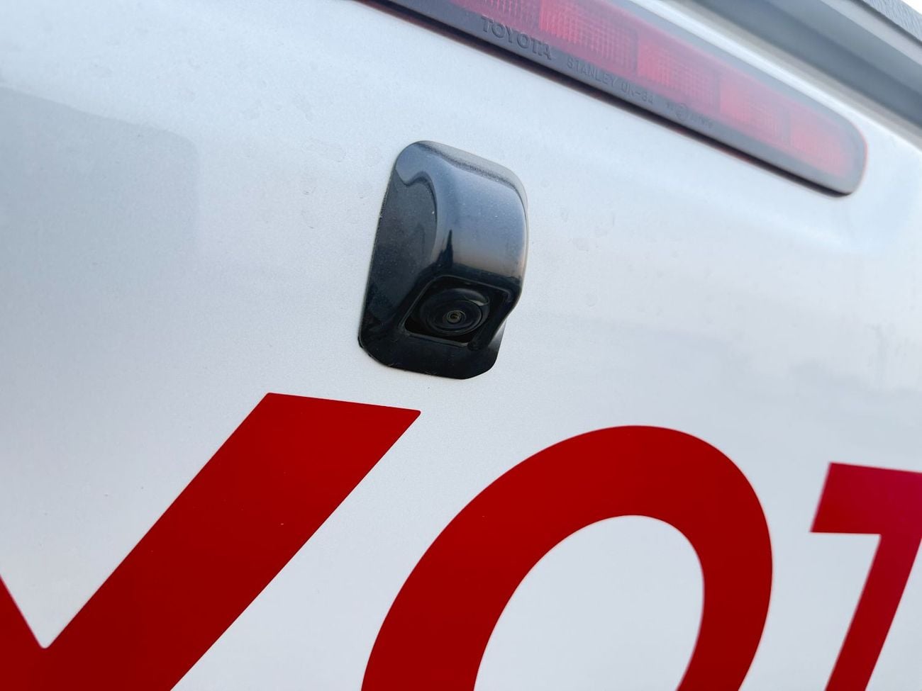 Toyota Hilux SR5 (NON GCC)