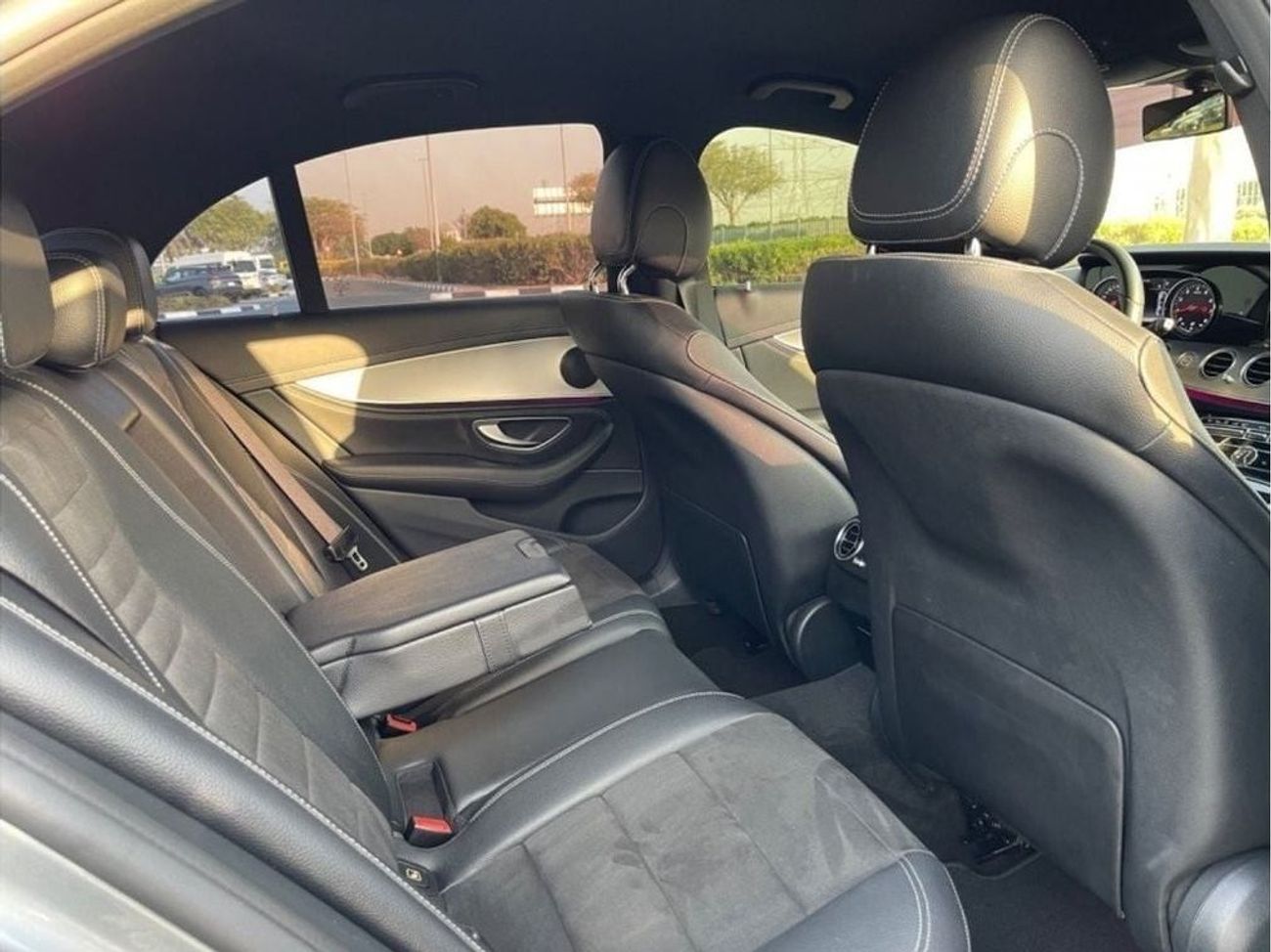 Mercedes-Benz E200 Std