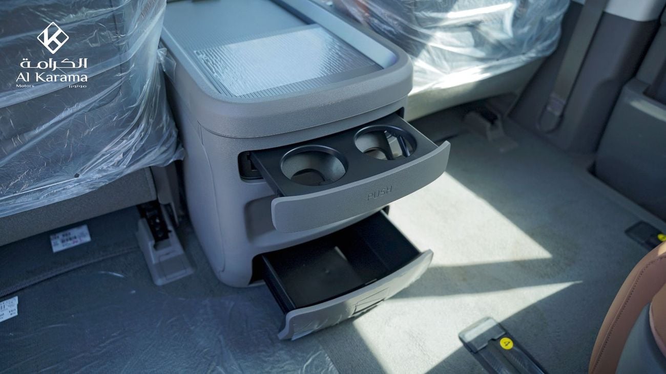 Hyundai Staria 3.5L V6  VIP Edition, 7 Seater with Pilot/VIP Seating | Boss Audio | 360 Camera |  2 Sunroof