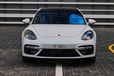 Porsche Panamera Turbo 4.0L AWD
