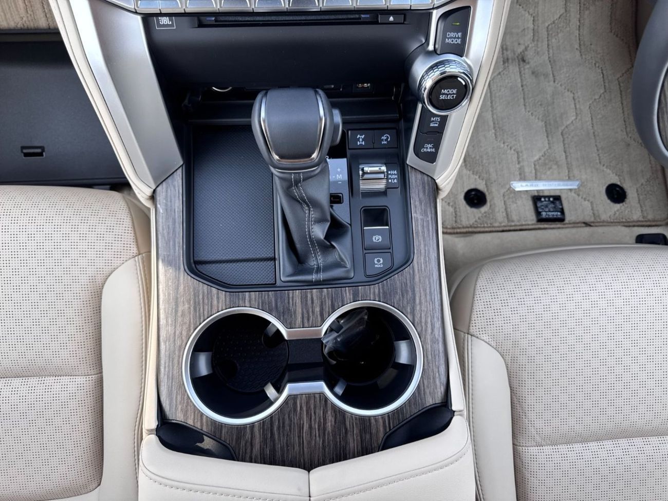 Toyota Land Cruiser (RIGHT HAND DRIVE) 2024 300 ZX PETROL BRAND NEW 0KM