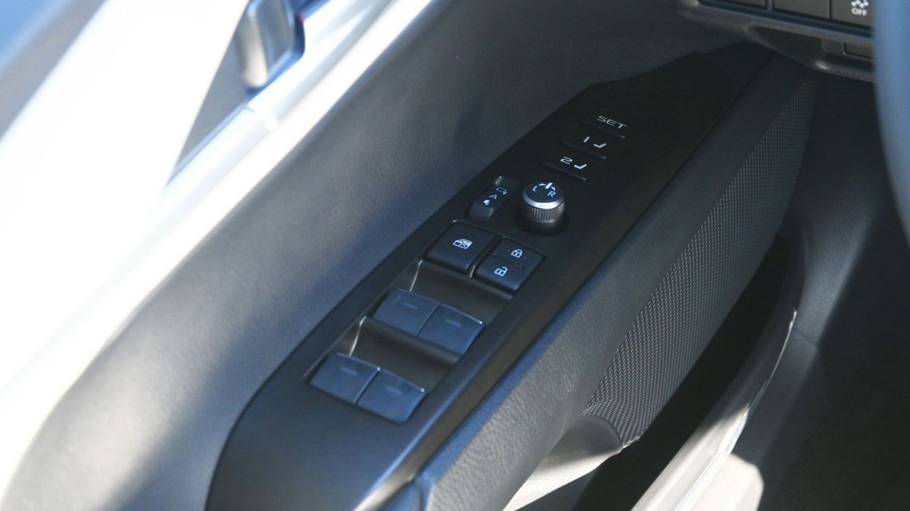 تويوتا كامري -Toyota Camry Hybrid Limited