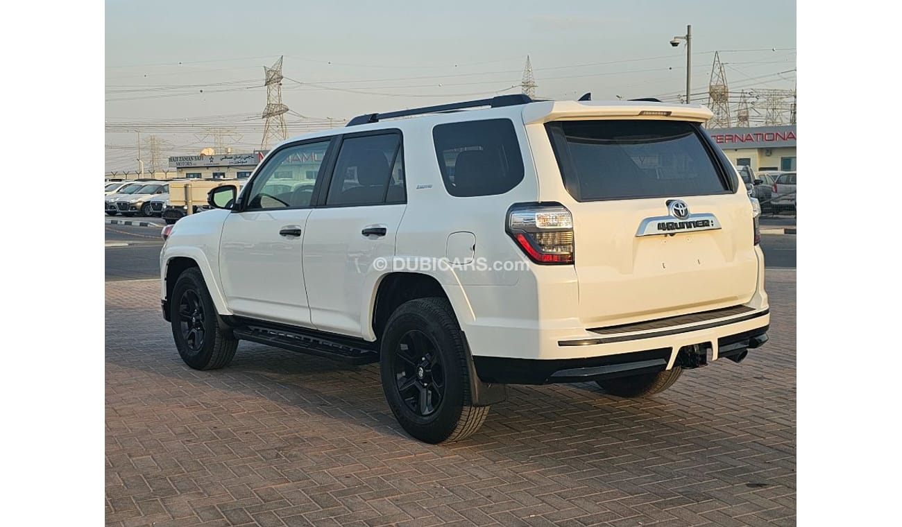 Used Toyota 4Runner 2022 Model Full option Sunroof, Push button and