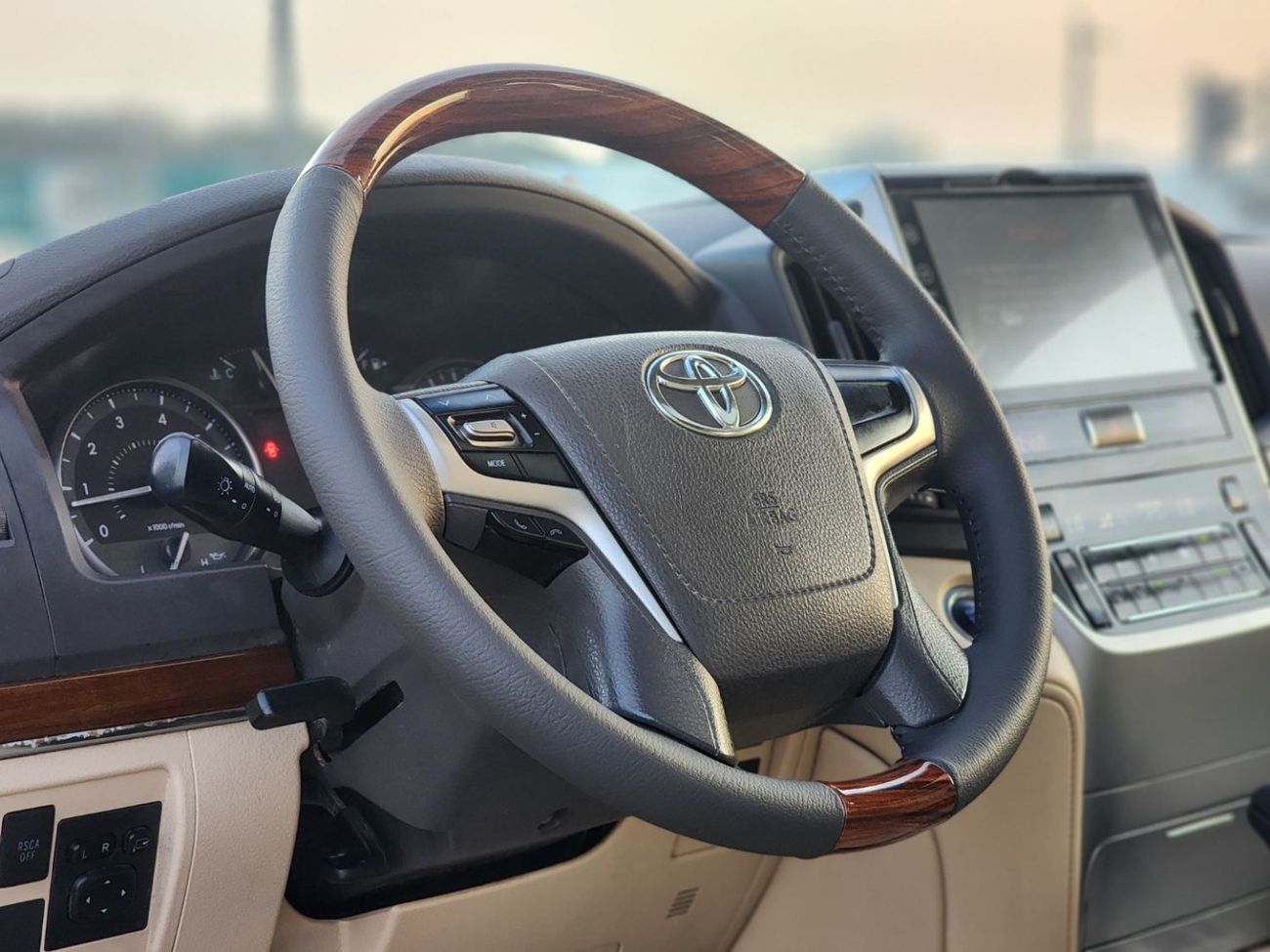 Toyota Land Cruiser GX.R V8