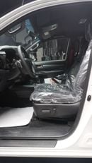 Toyota Hilux GR Sport 4.0L Hilux GR Sport - Saudi Specs 4.0L - 2025