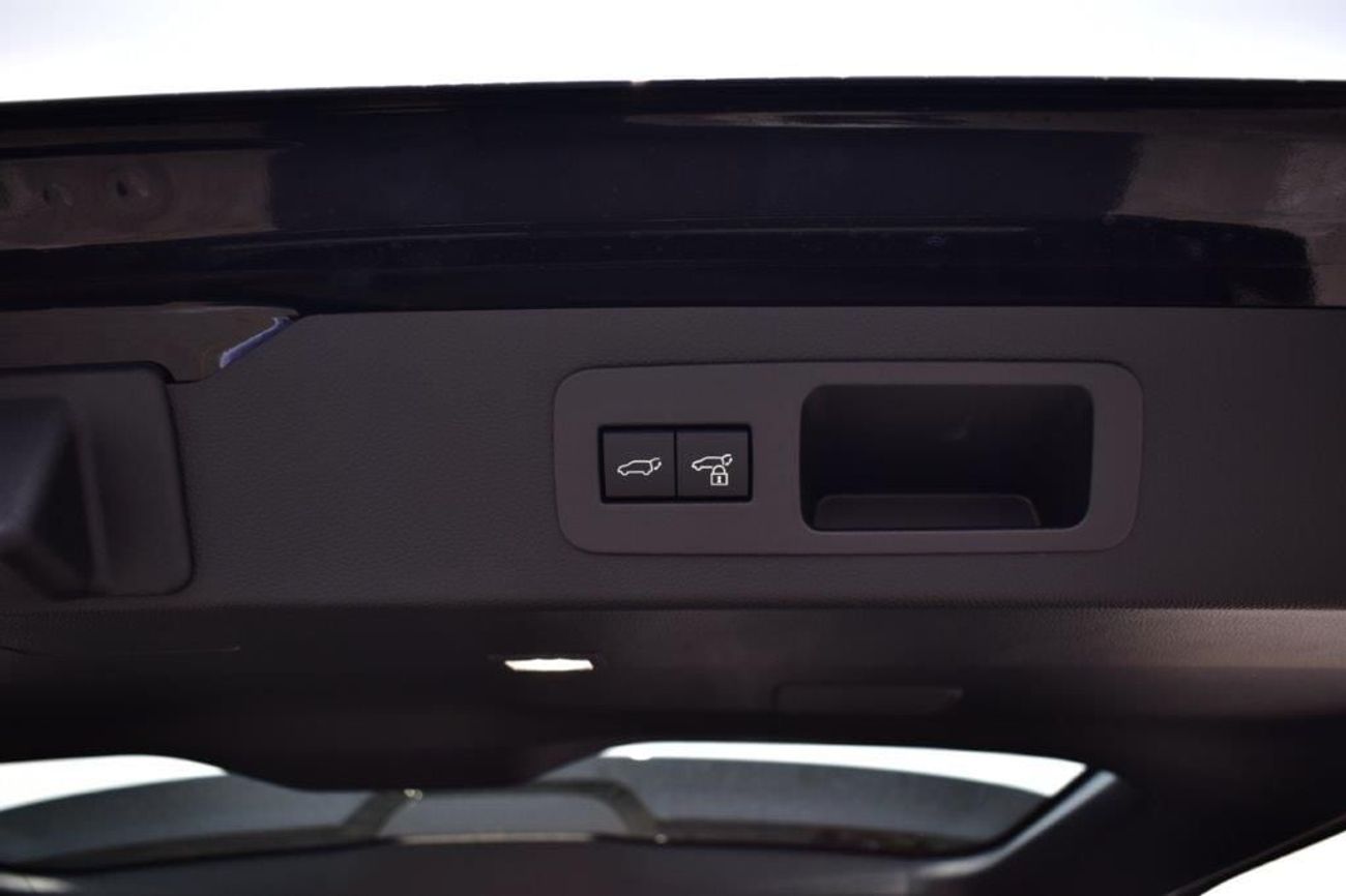 Toyota Land Cruiser 3.5T VXR Hybrid