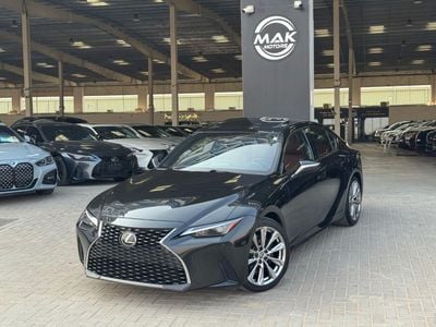Lexus IS350 Platinum 3.5L 3.5L V6 / F-SPORT KIT / LOW MILEAGE/ RADAR / ROAD ASSIST / COOLING AND HEATING