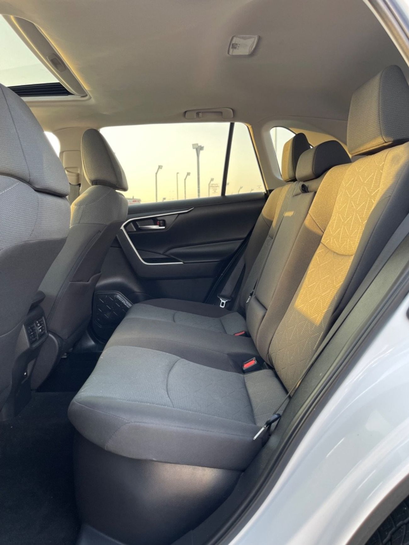 Toyota RAV4 VXR HEV 2021 TOYOTA RAV4 XLE HYBRID FULL OPTIONS IMPORTED FROM USA