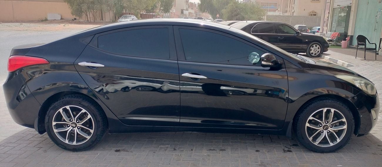 هيونداي إلانترا