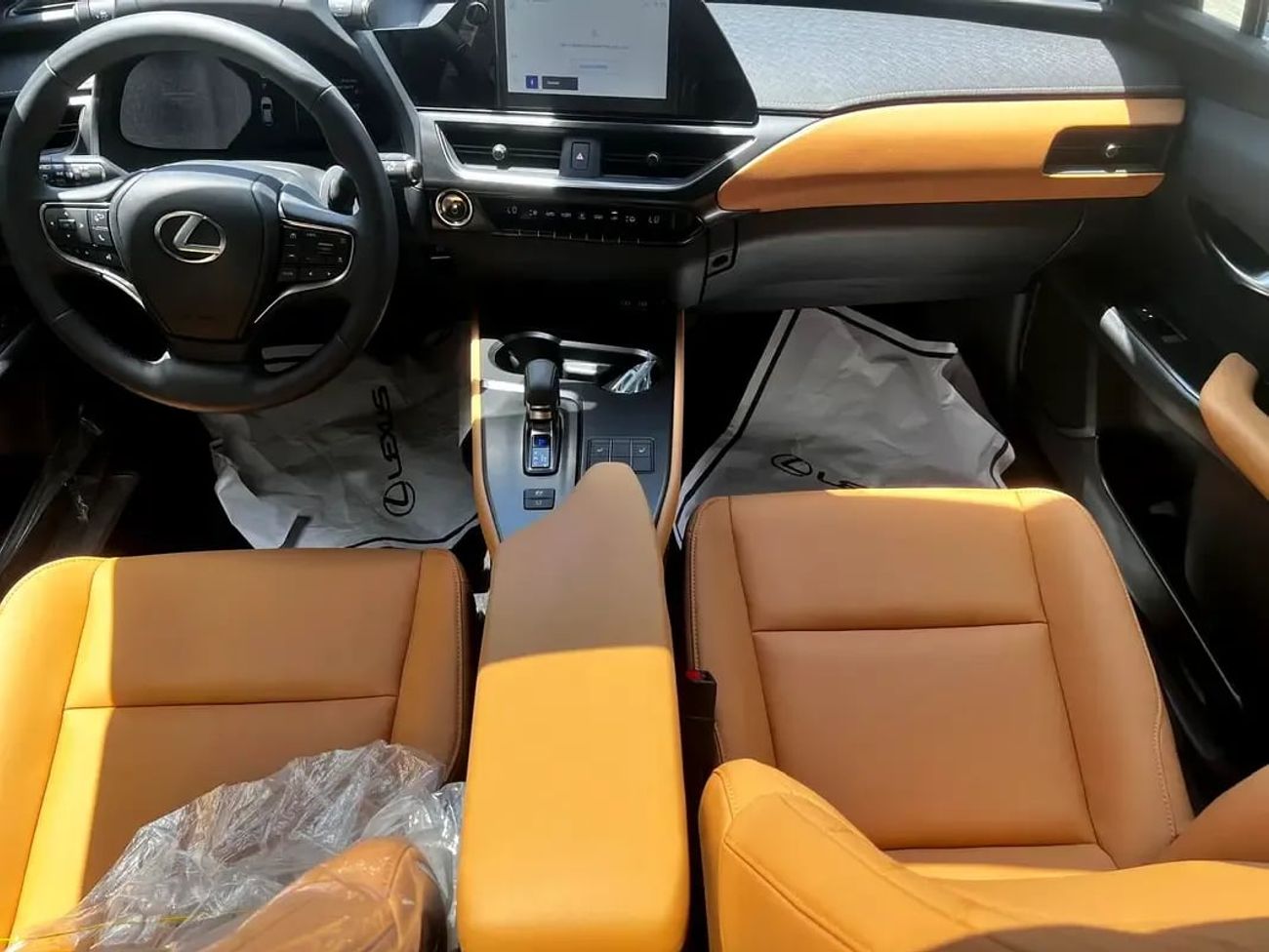 لكزس UX300h Prime Lexus UX 300e 2025 مواصفات خليجية