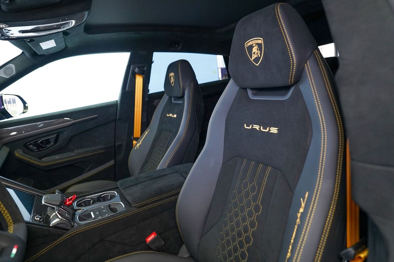 لامبورغيني اوروس 4.0T V8 Performante