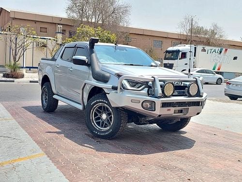 Isuzu D-MAX STANDARD