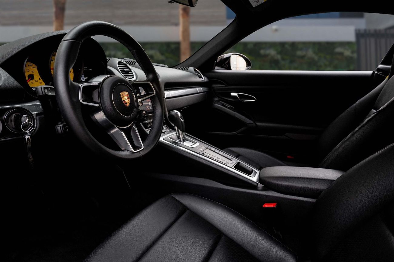 Porsche 718 Cayman | 5,679 P.M  | 0% Downpayment | Sports Chrono!