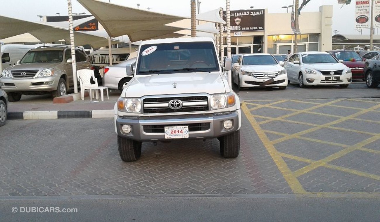 Toyota Land Cruiser Pick Up