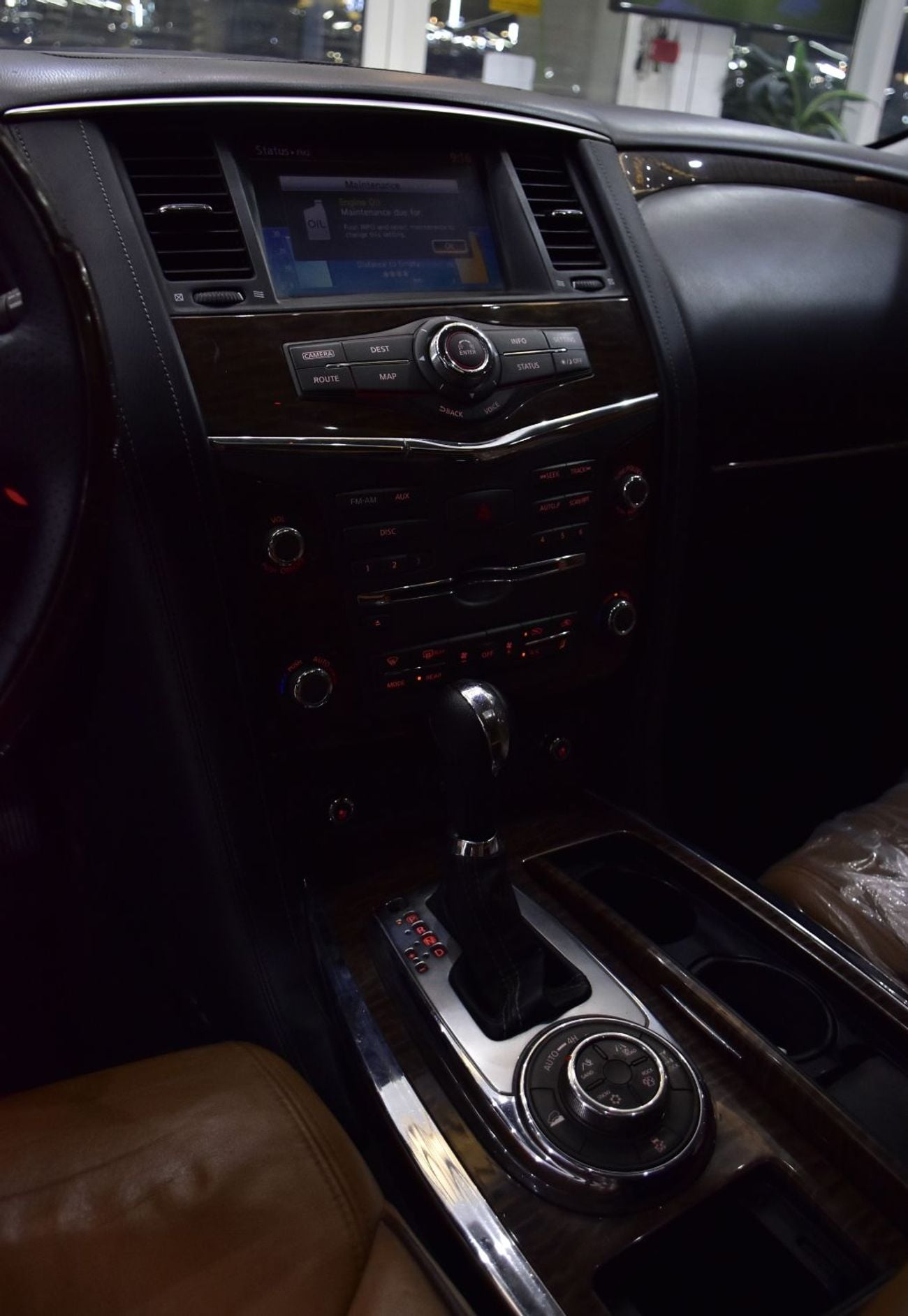 Nissan Patrol SE PLATINUM CITY EXCELLENT DEAL for our Nissan Patrol ( 2015 Model ) in White Color GCC Specs