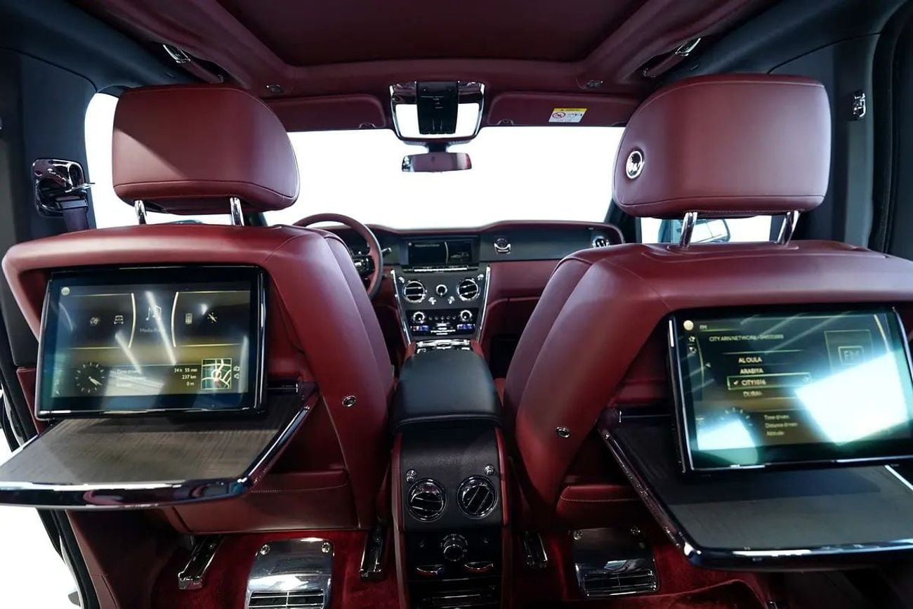 Rolls Royce Cullinan BLACK BADGE Std