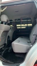 Nissan Patrol Safari GL 4.8L A/T (7 Seater)