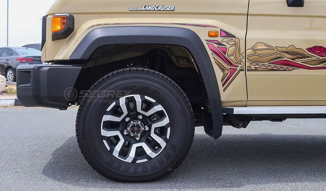 تويوتا لاند كروزر بيك آب LC79, Single Cabin, 4.0L Petrol 4WD 6-Speed Automatic | 2025 Model | Ready for Export