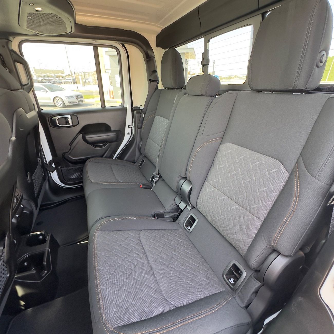 جيب جلادياتور Mojave 3.6L